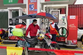 果然视频｜骑摩托边游玩边返乡：骑行六小时，过年几天比较辛苦图片