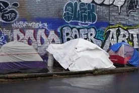 洛杉矶街头无家可归者印象:但求片瓦遮风雨图片