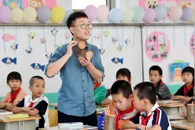 90后乡村教师闫旭东：“只要学校在，我就不会走”图片