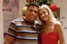 恭喜！罗纳尔多求婚成功图片