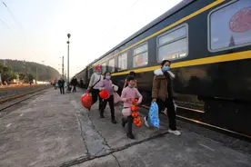 “慢火车”，慢出时代温度图片