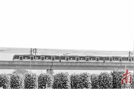 当好实干家 挺起硬脊梁图片