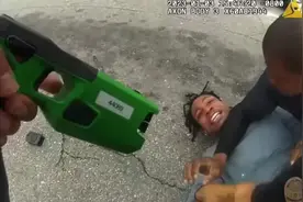 “黑人的命也是命”创始人堂弟被警察电击身亡，他是一名高中老师图片