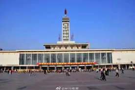 长沙火车站可现金买票，老年旅客出行不用愁图片
