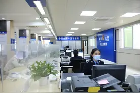 驾驶证逾期未换证怎么办？即日起广东交警推出“延期办”“容缺办”图片