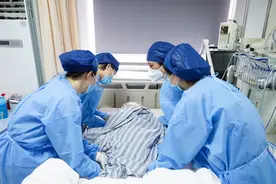 上海曙光医院重症团队与“死神”赛跑：好转的患者越来越多图片