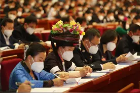 【2023省两会】代表委员们的“两会笔记本”都记了哪些重点？图片