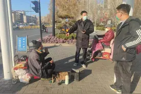救助站送温暖，让寒冬有了暖意图片