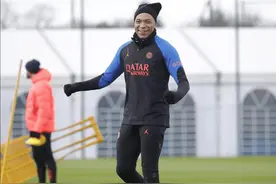 姆总的心情不错！姆巴佩晒训练照：只有良好的氛围图片