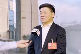两会声音｜今年上海高校毕业生将达23万，赵永峰代表：拓就业增量成重点任务图片