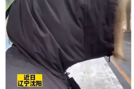 男子等车间隙因天冷戴上帽子变成“豌豆射手”图片