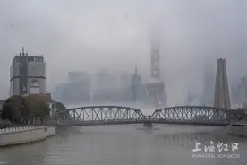 虹口北外滩惊现海市蜃楼？不！是平流雾！图片