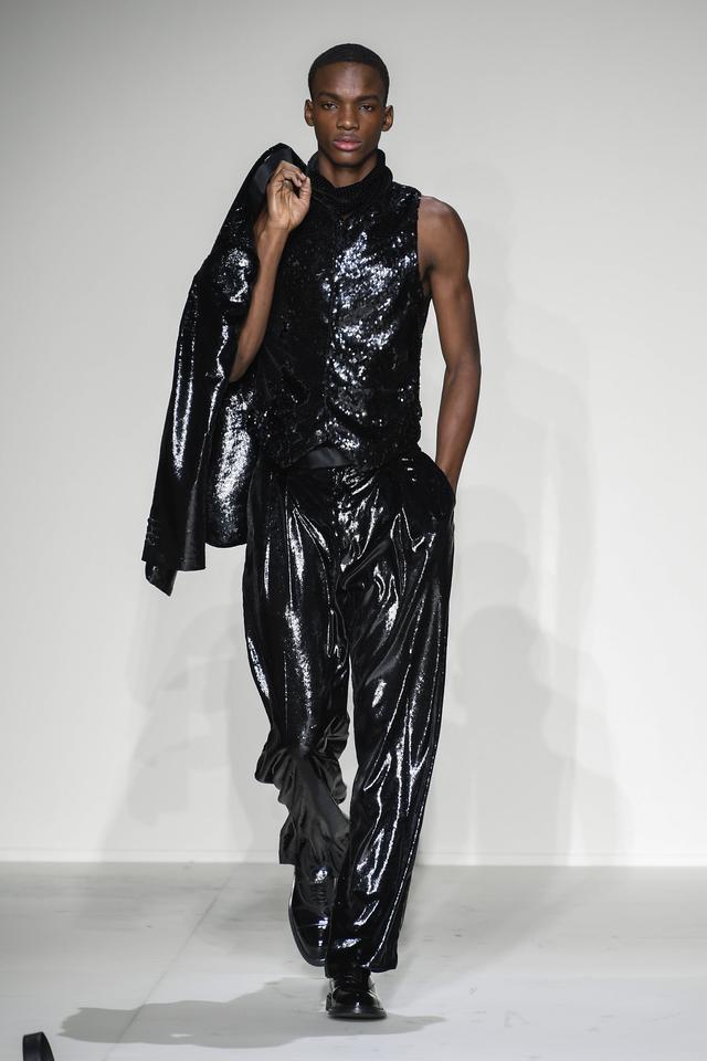 ��������ߣ�������װ�ܡ���������¡�������Ʒ��ʱװ��(2)