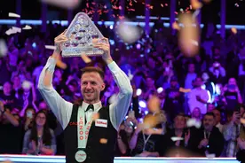 特鲁姆普击败马克·威廉姆斯夺2023斯诺克大师赛冠军图片