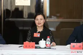 【履职故事】朱天垣委员：不辜负群众期盼图片