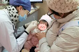 小时健康小站播报|小宝宝阳过后多久可以接种疫苗？延迟接种可以吗？图片