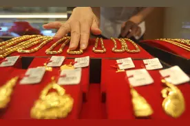 足金报价涨至544元/g！黄金市场火爆，有药企年终奖励发20g金块图片