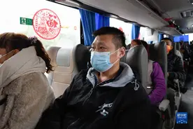 3000里回家路，女儿和妈妈在家等我图片