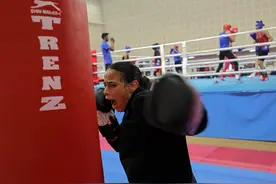 一课译词：出气筒图片