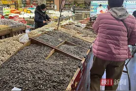 散称、量贩装、混合果仁装……坚果年货包装精致种类丰富图片