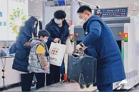 特别注意！春运路上这些物品不能带上地铁图片