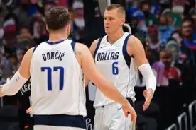 记者：东契奇KP当年都不喜欢卡莱尔，他下课后两人关系缓和图片