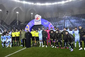 C罗沙特首秀就对阵梅西，这次更像老友叙旧图片