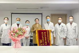 泪奔~沉睡5年的“植物人”苏醒了！一段曲折又感人的故事图片