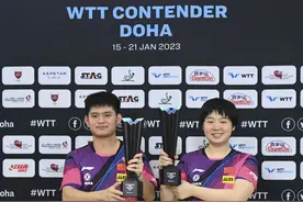 （体育）乒乓球——WTT多哈挑战赛：林诗栋/蒯曼混双夺冠图片