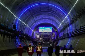 两条越江隧道春节连续施工 银都路越江隧道4月底有望北线贯通｜重大工程春节“不打烊”图片
