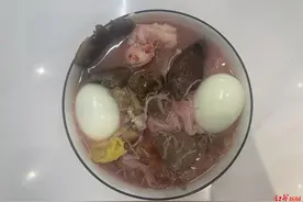 年有“余”味③丨闽南人春节必吃的煮面线，我接过了妈妈的“衣钵”图片