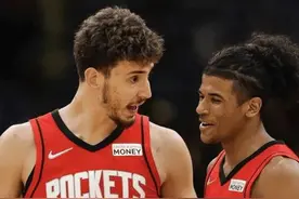 火箭今日主场击败森林狼，结束13连败图片