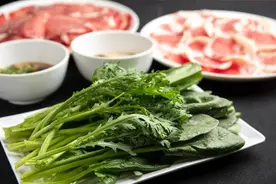 炒茼蒿千万别直接下锅！多加这一步，鲜嫩脆爽，久放不发黑图片