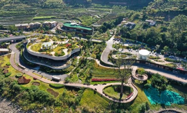 凳山赛车2破解版（云南竟然还有这种宝藏景区邻省游客纷纷打卡）