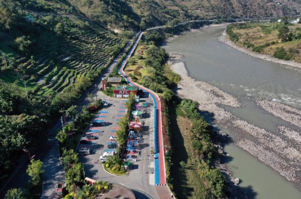 云南竟然还有这种宝藏景区？！邻省游客纷纷打卡，网友：希望堵车刚好在这里