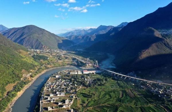 云南竟然还有这种宝藏景区？！邻省游客纷纷打卡，网友：希望堵车刚好在这里