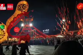 寻年味之婺源｜锣鼓声声迎龙灯，来江西婺源感受白墙青瓦里的十足年味图片