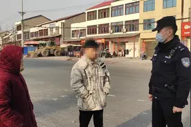 孙子和奶奶闹矛盾离家出走，民警化身暖心大哥解心结图片