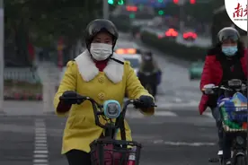 返工啦！神清气爽，春节后首个工作日“冲冲冲”｜南方视频图片