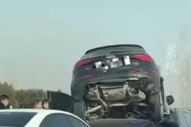 女子外出意外拍下“空中飞车”：电影都不敢这样拍图片