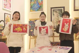 新春走基层丨柘城县：“钻石画”走俏海外市场图片