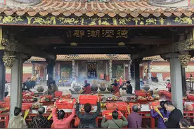 正月初一，我去“拜老爷”丨记者过年图片