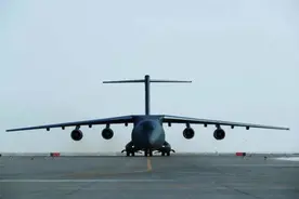 首次！空军使用运20送新兵下连图片