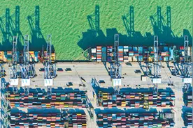 大湾区进出口物流枢纽广州南沙国际物流中心——繁忙的园区充满活力（新春走基层·特别报道）图片