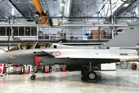达索飞机制造公司恢复向法国国内交付“阵风”战斗机图片