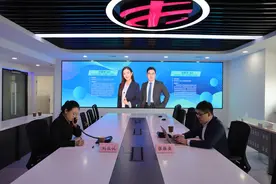 问法热线丨顺风车出事故撞伤行人，保险公司可否拒赔？半岛问法热线聚焦人身损害纠纷图片