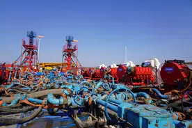 手握“金刚钻”助力“磁器活”，中石化江苏油田启用国内最大功率压裂设备开发页岩油图片