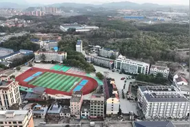 胡鑫宇事件谜团即将揭开！亲属：发现时录音笔外形完整！内容该公开么？专家解读图片