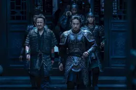《满江红》魔性快走太上头！医生紧急提醒：有人走废了膝盖，并非个例图片