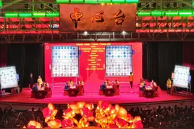 “五羊杯”现场气氛热烈，于幼华赵鑫鑫“师徒对攻”和气收场图片